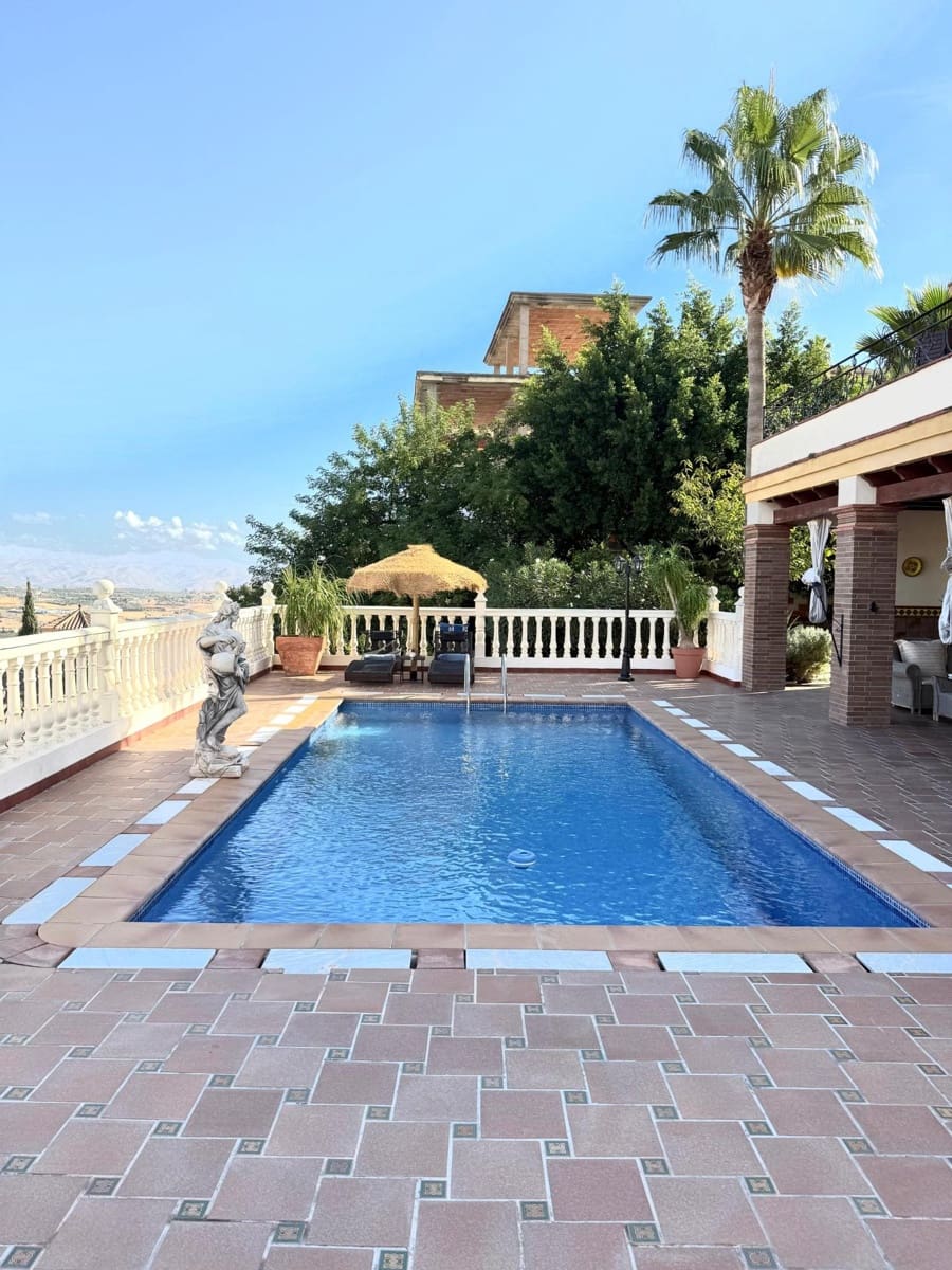 7 soveværelse Villa til salg i Coin - € 1.400.000 (Ref: 9243253)