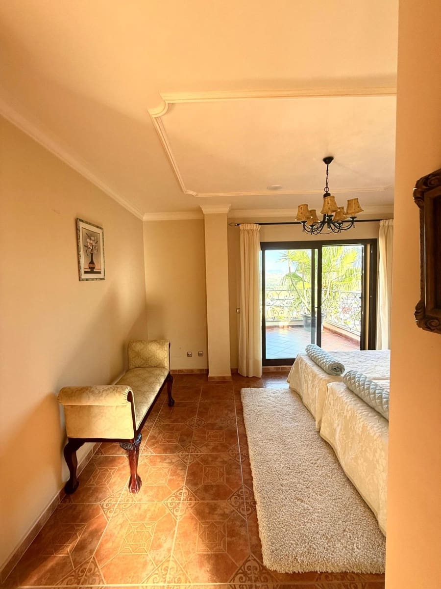 7 soveværelse Villa til salg i Coin - € 1.400.000 (Ref: 9243253)