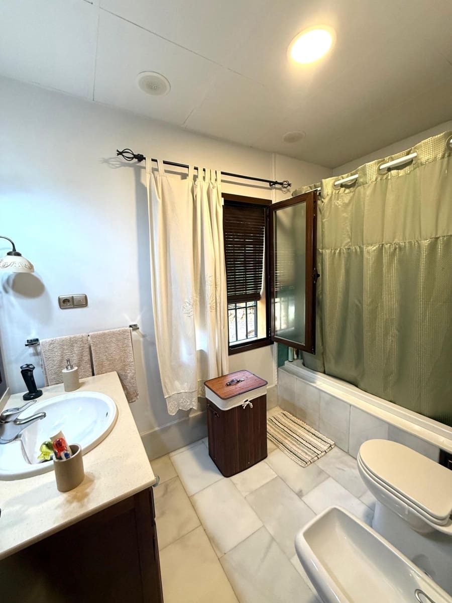 7 soveværelse Villa til salg i Coin - € 1.400.000 (Ref: 9243253)