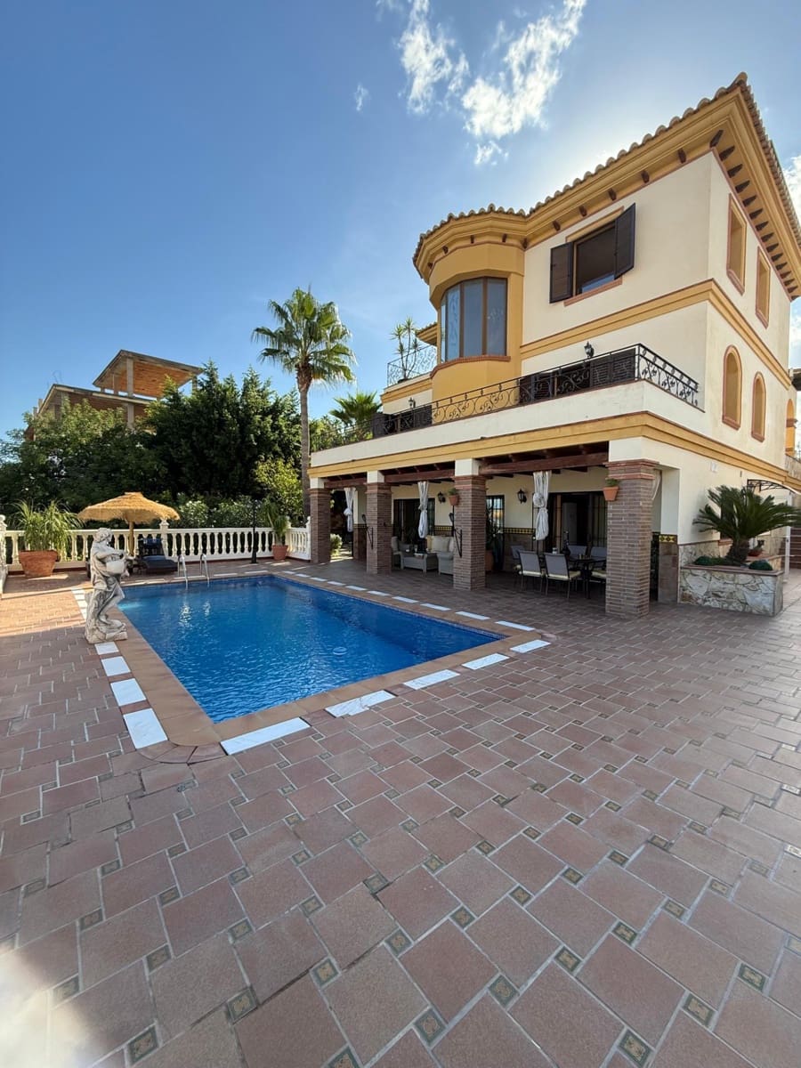 7 soveværelse Villa til salg i Coin - € 1.400.000 (Ref: 9243253)