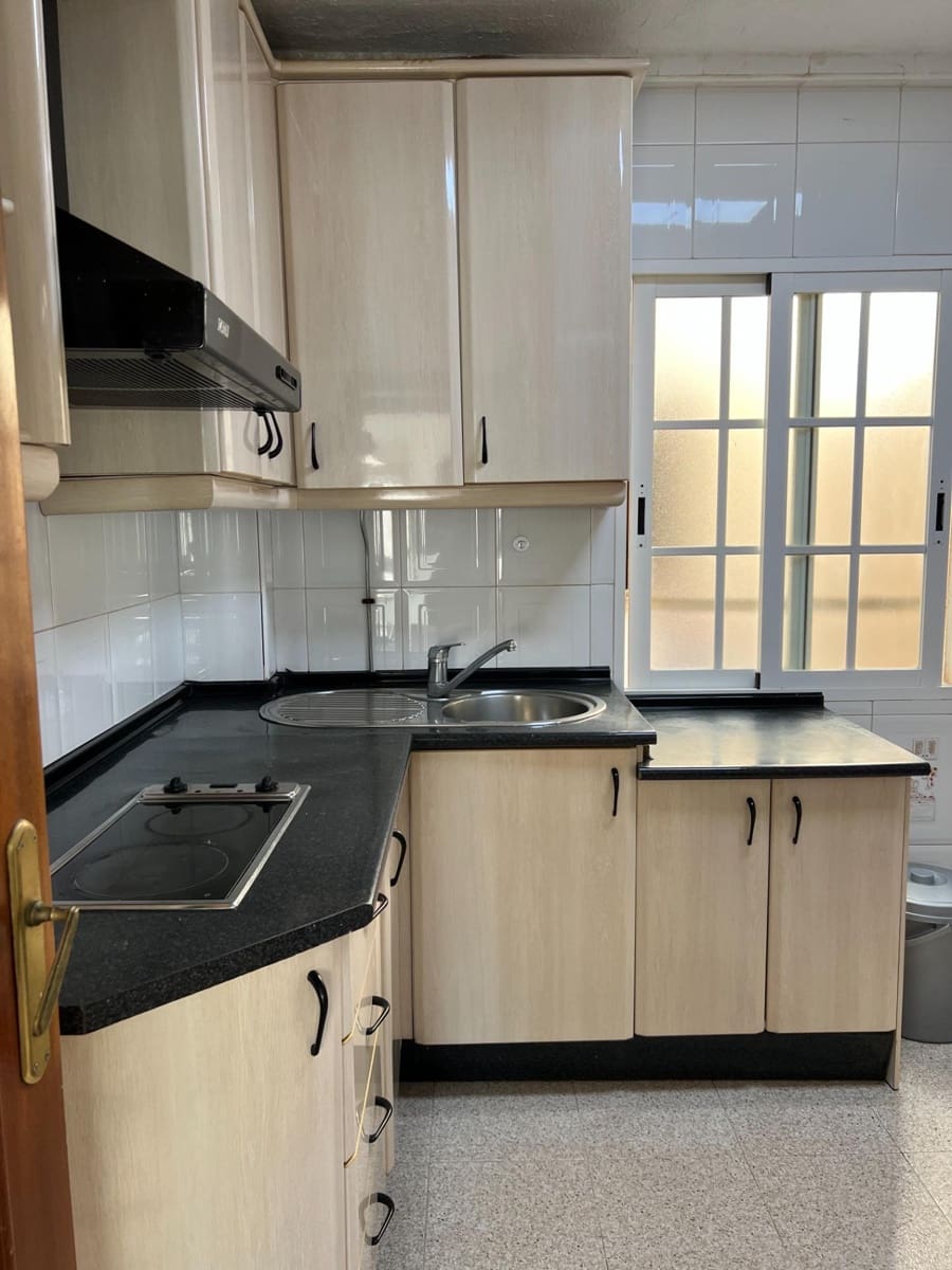 2 sypialnia Mieszkanie na sprzedaż w Miasto Malaga - 168 000 € (Ref: 9247137)