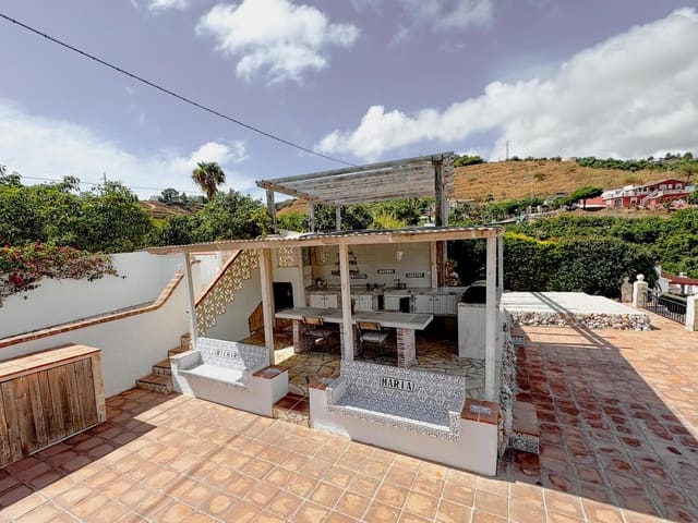 6 sypialnia Willa na sprzedaż w Chaparil - Torrecilla - Punta Lara, Nerja z basenem - 1 199 000 € (Ref: 9264367)