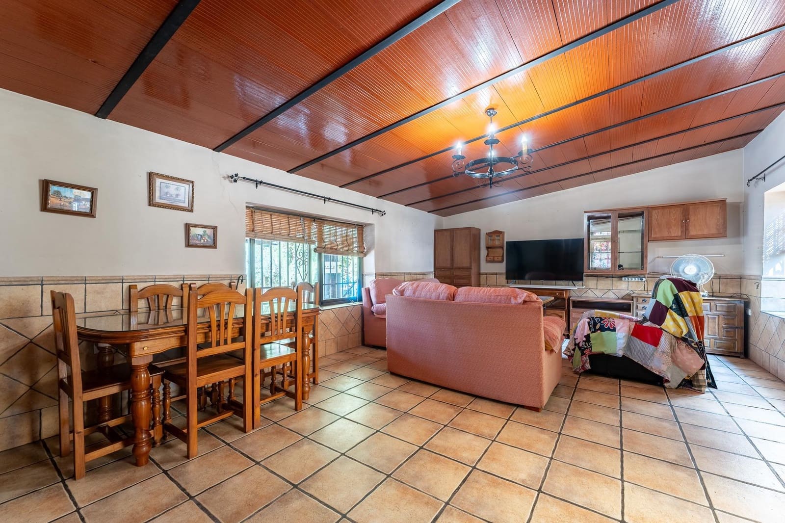 5 soveværelse Villa til salg i Antequera med swimmingpool garage - € 340.000 (Ref: 9269974)