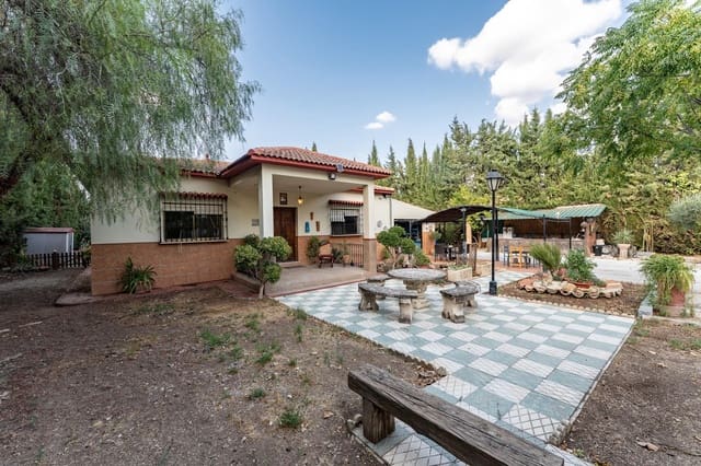 5 Zimmer Villa zu verkaufen in Antequera mit Pool Garage - 340.000 € (Ref: 9269974)