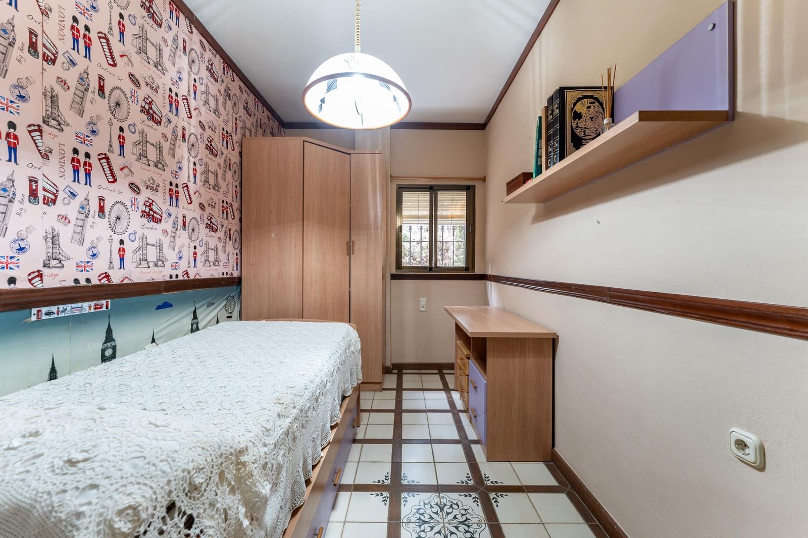 5 bedroom Villa for sale in Antequera with pool garage - € 340,000 (Ref: 9269974)