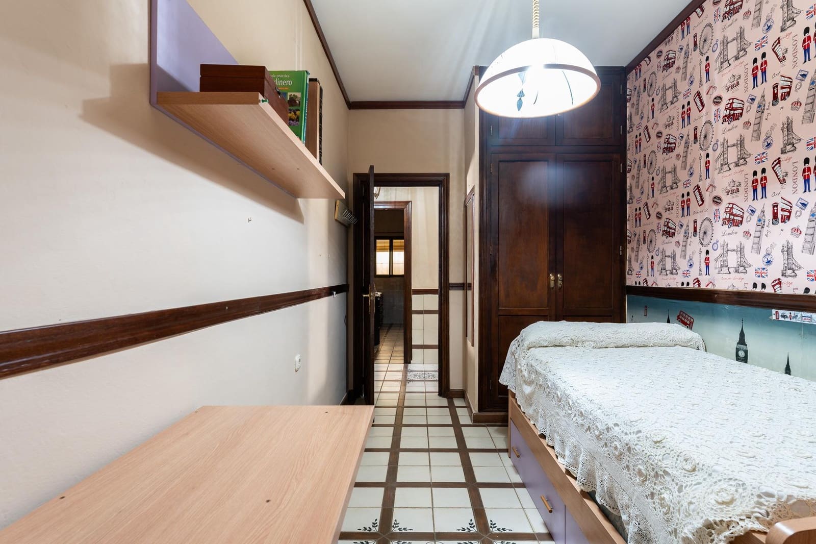 5 bedroom Villa for sale in Antequera with pool garage - € 340,000 (Ref: 9269974)