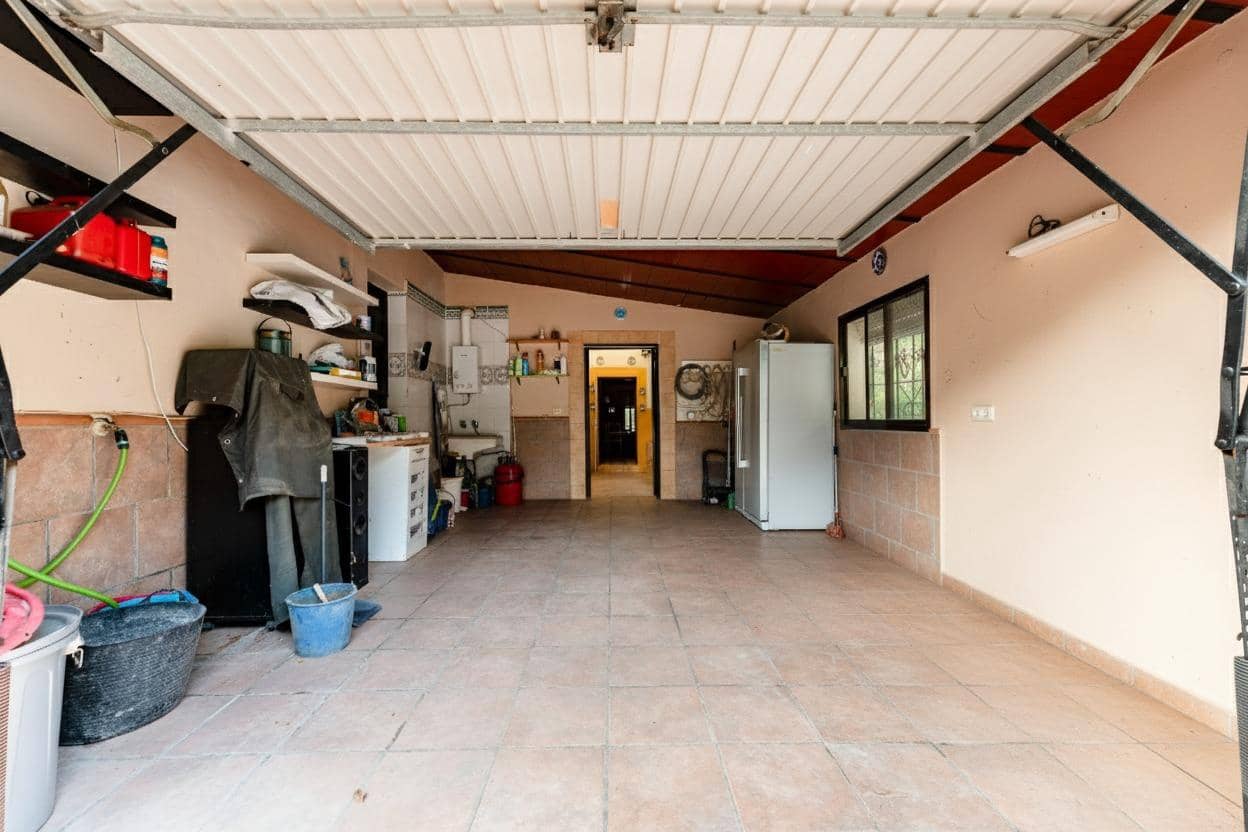 5 Zimmer Villa zu verkaufen in Antequera mit Pool Garage - 330.000 € (Ref: 9269974)