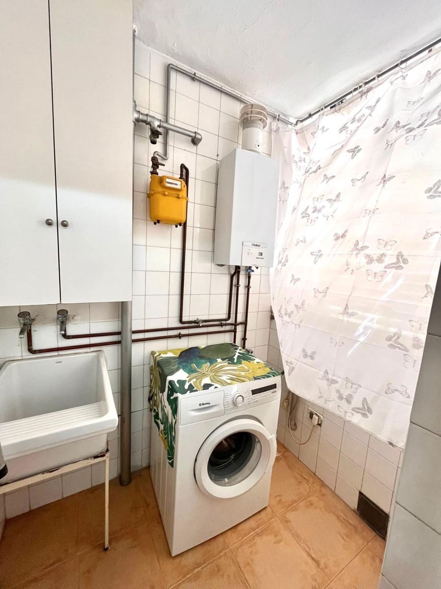 4 soveværelse Lejlighed til salg i Malaga by med garage - € 600.000 (Ref: 9272481)