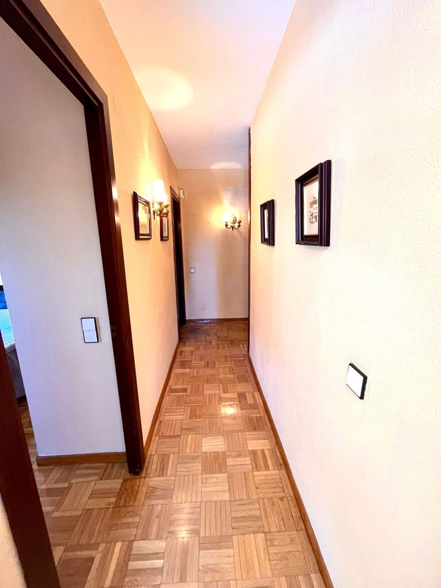 4 soveværelse Lejlighed til salg i Malaga by med garage - € 600.000 (Ref: 9272481)