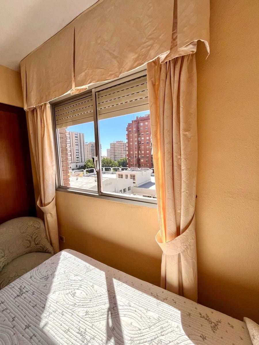 4 soveværelse Lejlighed til salg i Malaga by med garage - € 600.000 (Ref: 9272481)
