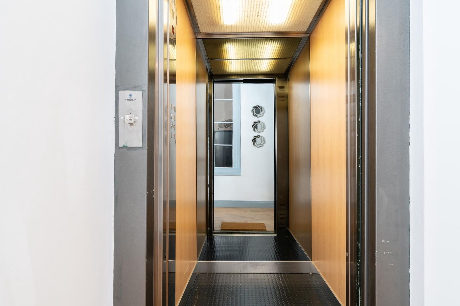 Piso de 3 habitaciones en Málaga ciudad en venta - 1.175.000 € (Ref: 9282398)