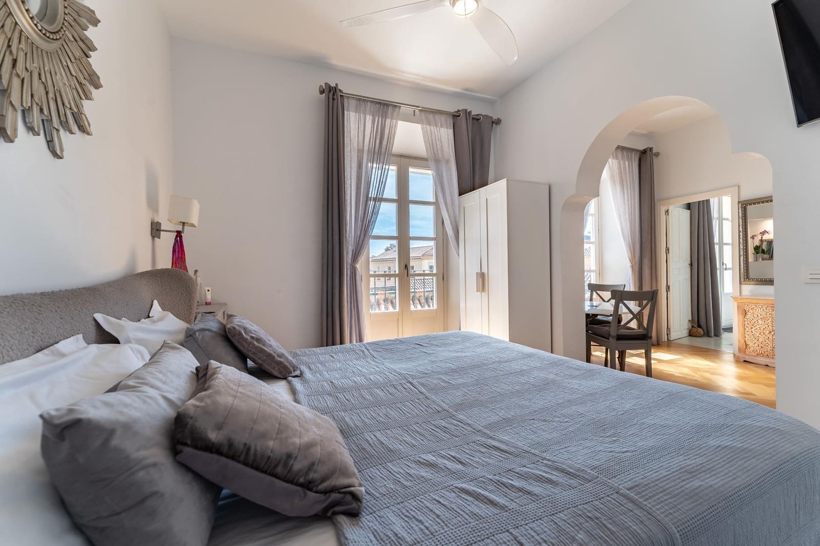 Piso de 3 habitaciones en Málaga ciudad en venta - 1.175.000 € (Ref: 9282398)