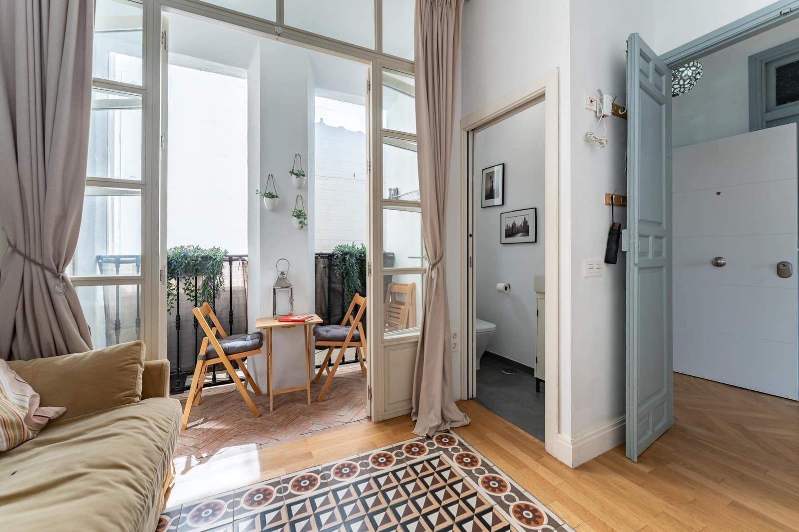 Piso de 3 habitaciones en Málaga ciudad en venta - 1.175.000 € (Ref: 9282398)