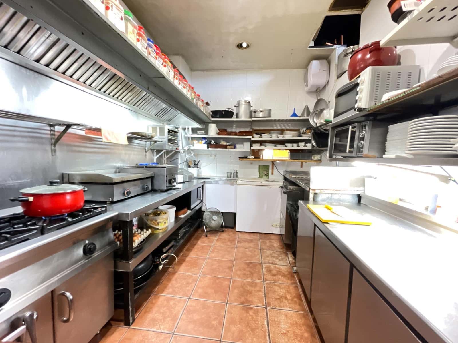 Commercial for sale in Velez-Malaga - € 720,000 (Ref: 9297532)