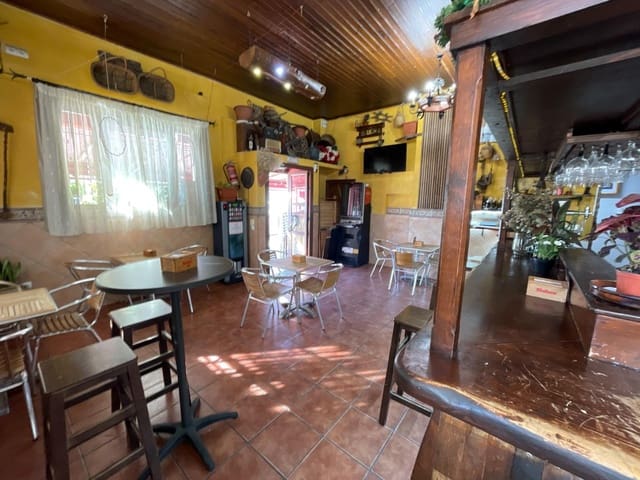 Kommersiell til salgs i Vélez-Málaga - € 720 000 (Ref: 9297532)