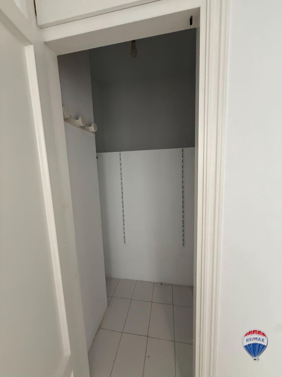 4 soverom Leilighet til salgs i Malaga by med svømmebasseng garasje - € 1 500 000 (Ref: 9311118)