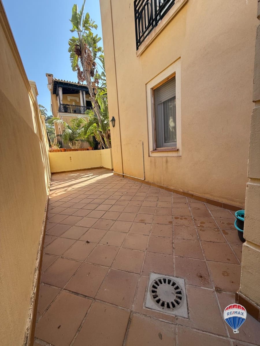 4 soverom Leilighet til salgs i Malaga by med svømmebasseng garasje - € 1 500 000 (Ref: 9311118)