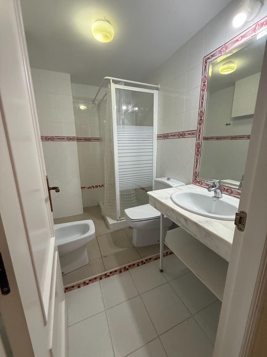 4 soverom Leilighet til salgs i Malaga by med svømmebasseng garasje - € 1 500 000 (Ref: 9311118)