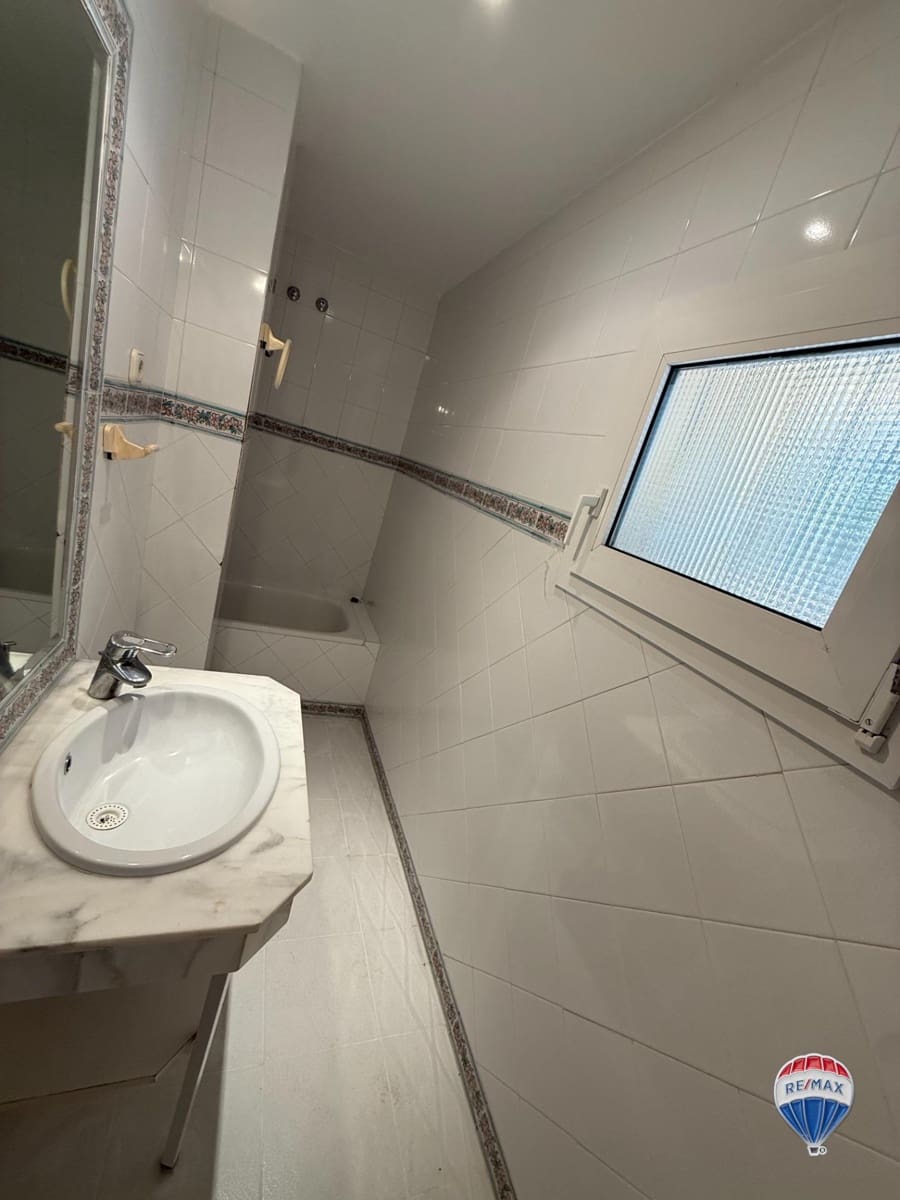 4 soverom Leilighet til salgs i Malaga by med svømmebasseng garasje - € 1 500 000 (Ref: 9311118)