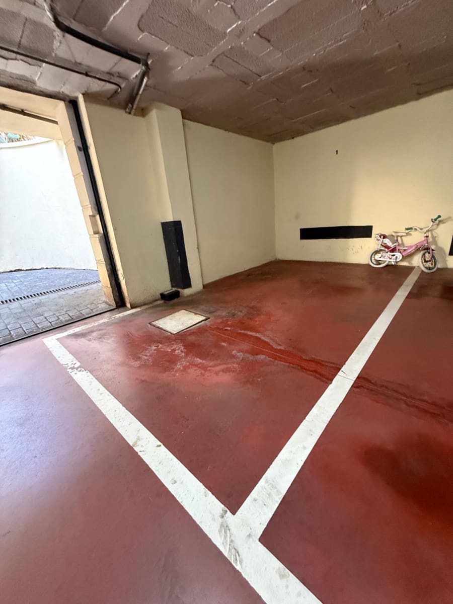 4 soverom Leilighet til salgs i Malaga by med svømmebasseng garasje - € 1 500 000 (Ref: 9311118)