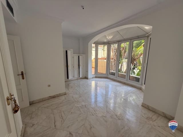 4 soverom Leilighet til salgs i Málaga by med svømmebasseng garasje - € 1 500 000 (Ref: 9311118)