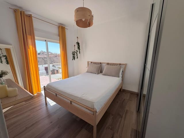 2 makuuhuone Asunto myytävänä paikassa Cruz de Humilladero, Málaga kaupunki - 270 000 € (Ref: 9322082)