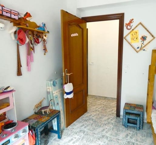 3 soveværelse Lejlighed til salg i Málaga by - € 278.000 (Ref: 9330872)