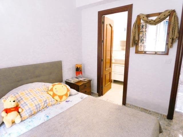 3 soveværelse Lejlighed til salg i Malaga by - € 277.000 (Ref: 9330872)