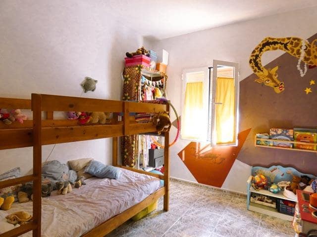 3 soveværelse Lejlighed til salg i Malaga by - € 277.000 (Ref: 9330872)