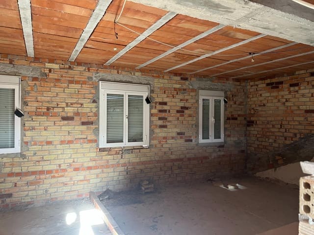 5 makuuhuone Omakotitalo myytävänä paikassa Villanueva del Trabuco - 155 000 € (Ref: 9338494)