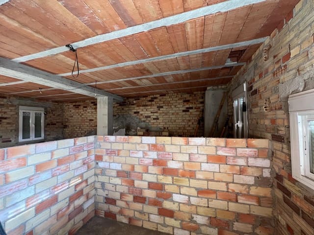 5 makuuhuone Omakotitalo myytävänä paikassa Villanueva del Trabuco - 155 000 € (Ref: 9338494)