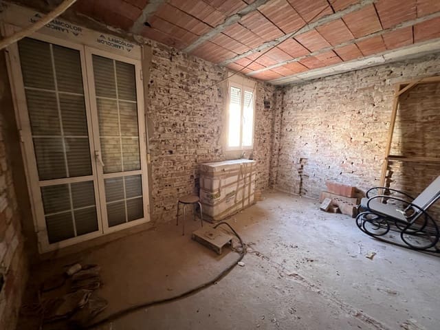 5 makuuhuone Omakotitalo myytävänä paikassa Villanueva del Trabuco - 155 000 € (Ref: 9338494)