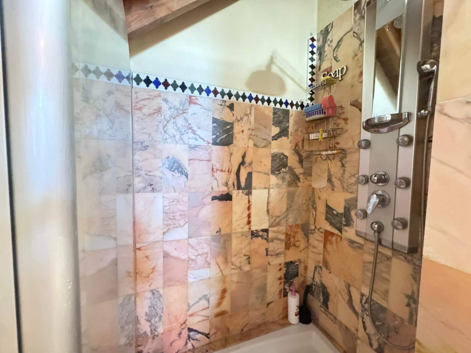 Chalet de 9 habitaciones en Ojen en venta - 470.000 € (Ref: 9344996)