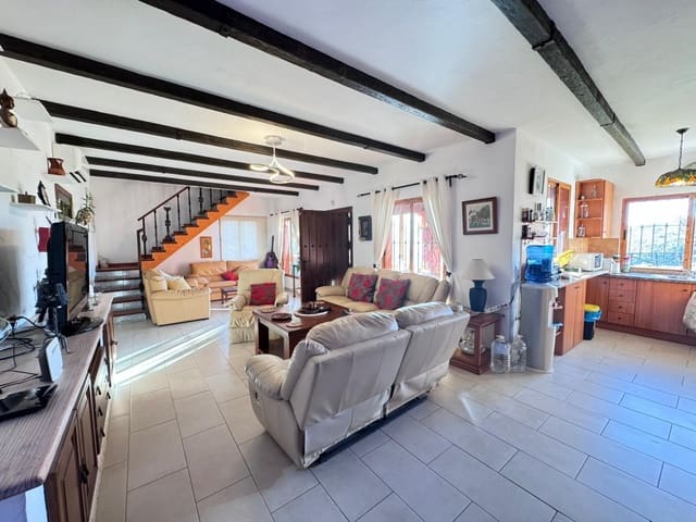 Chalet de 9 habitaciones en Ojen en venta - 470.000 € (Ref: 9344996)