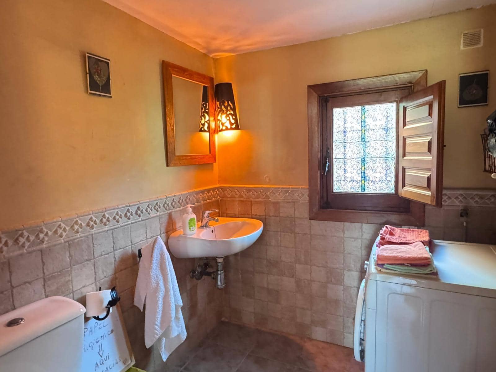 Chalet de 9 habitaciones en Ojen en venta - 470.000 € (Ref: 9344996)