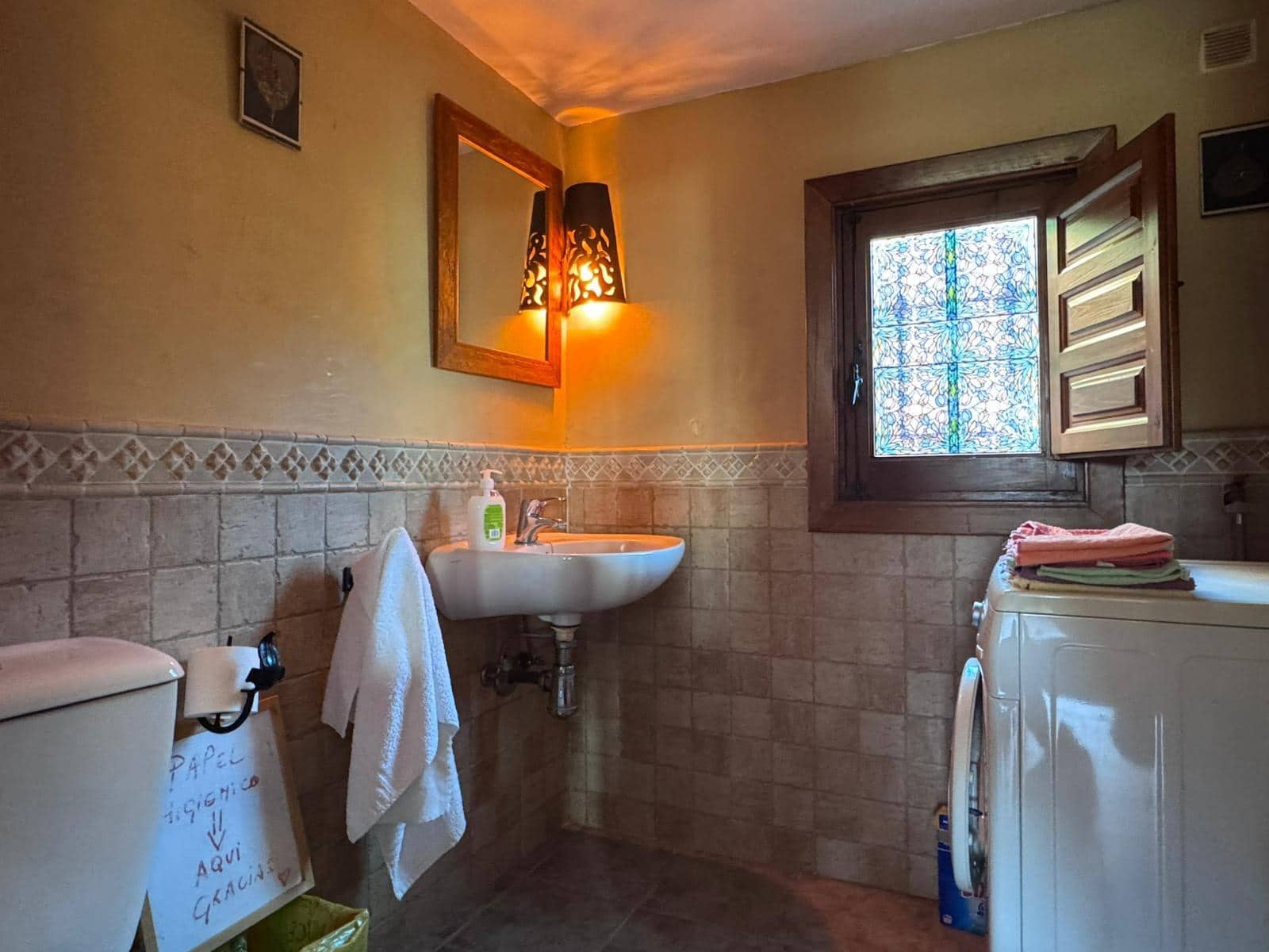 Chalet de 9 habitaciones en Ojen en venta - 470.000 € (Ref: 9344996)