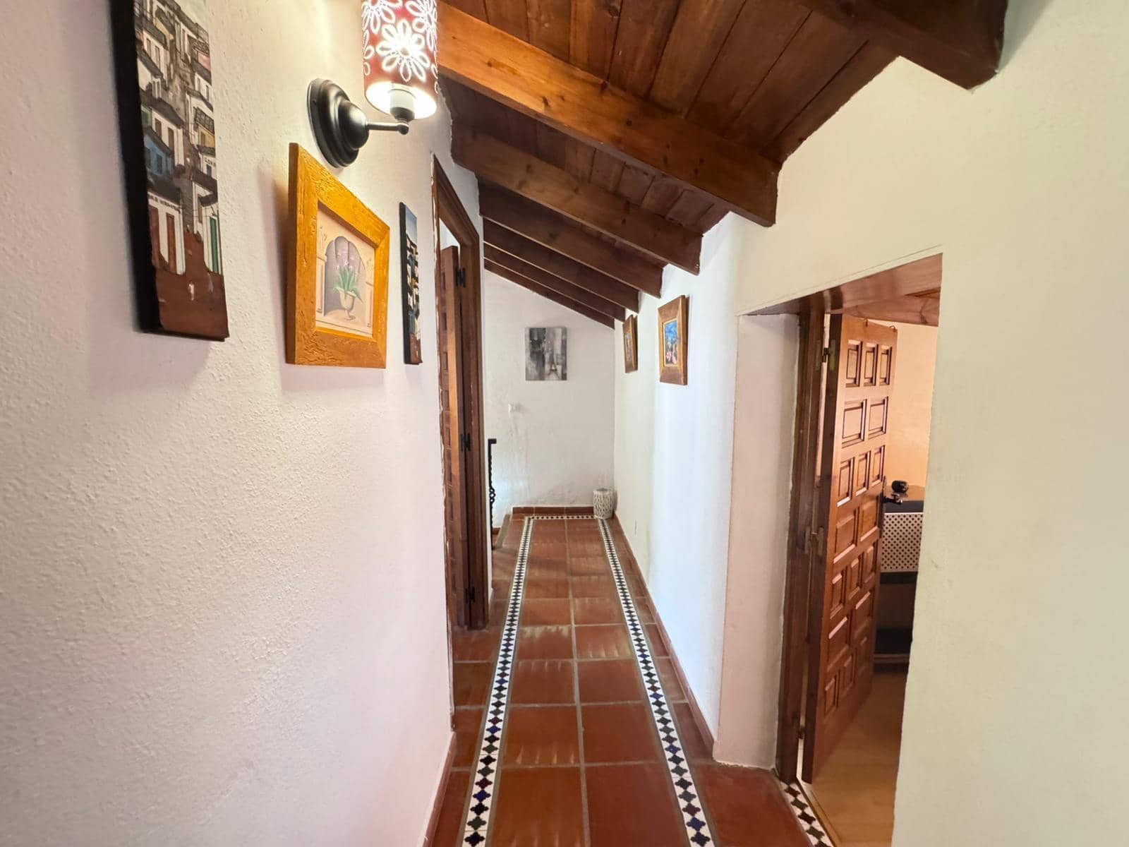 Chalet de 9 habitaciones en Ojen en venta - 470.000 € (Ref: 9344996)