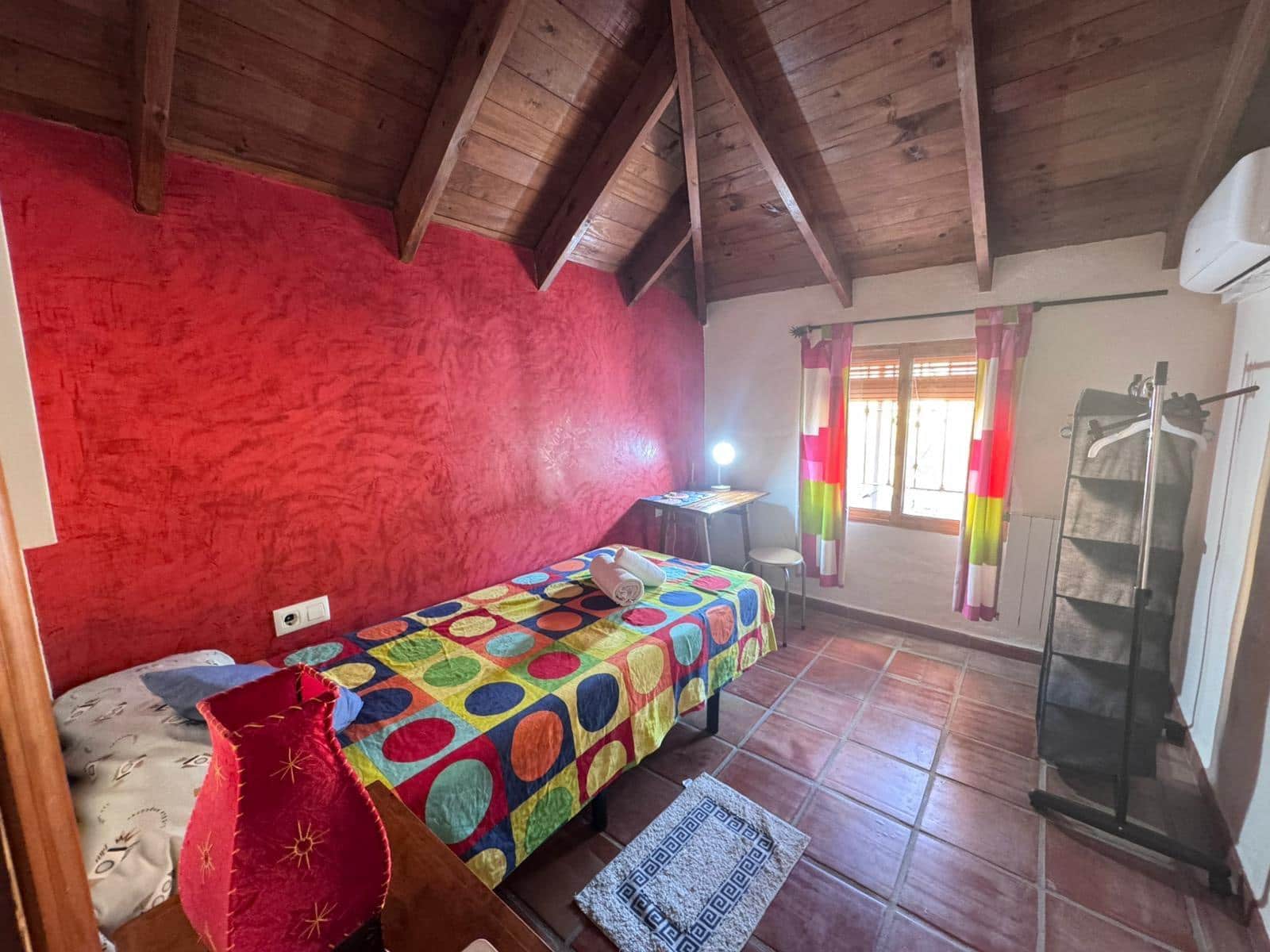 Chalet de 9 habitaciones en Ojen en venta - 470.000 € (Ref: 9344996)