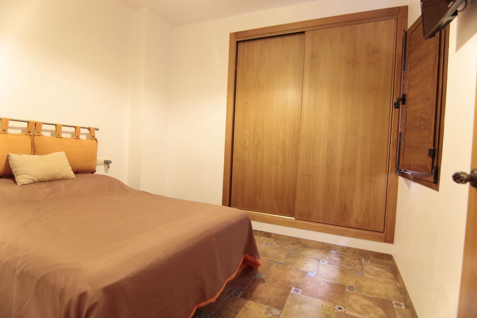 5 chambre Villa/Maison Mitoyenne à vendre à Guaro - 285 000 € (Ref: 9347651)