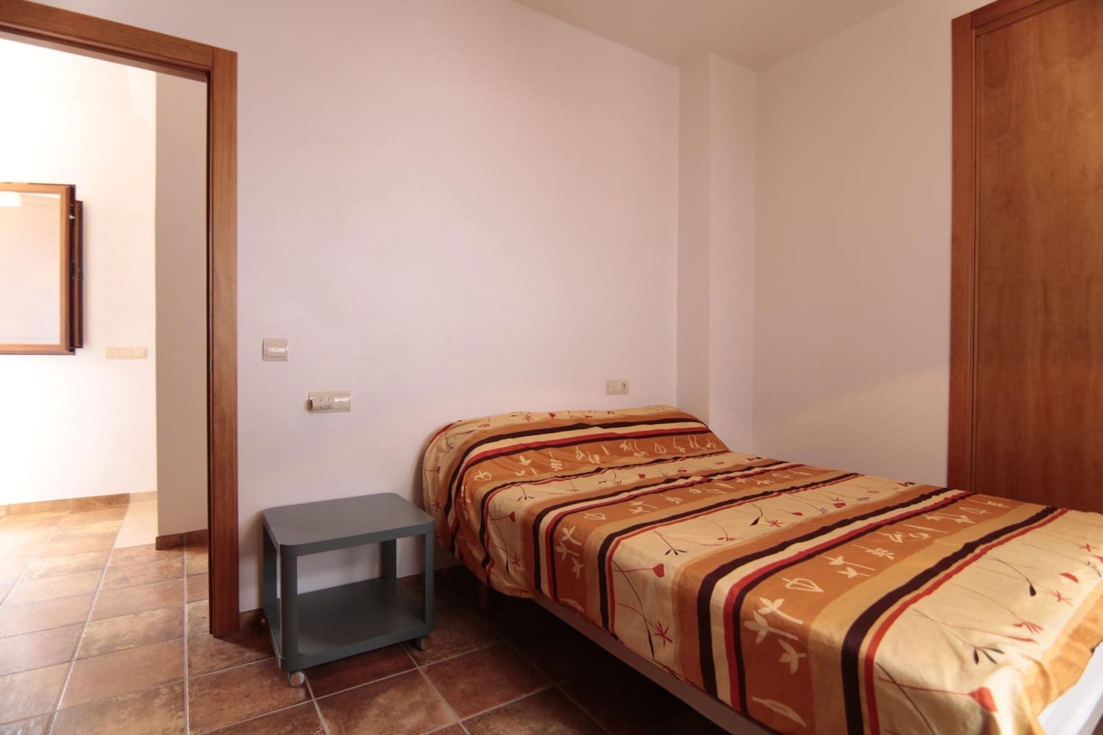 5 chambre Villa/Maison Mitoyenne à vendre à Guaro - 285 000 € (Ref: 9347651)