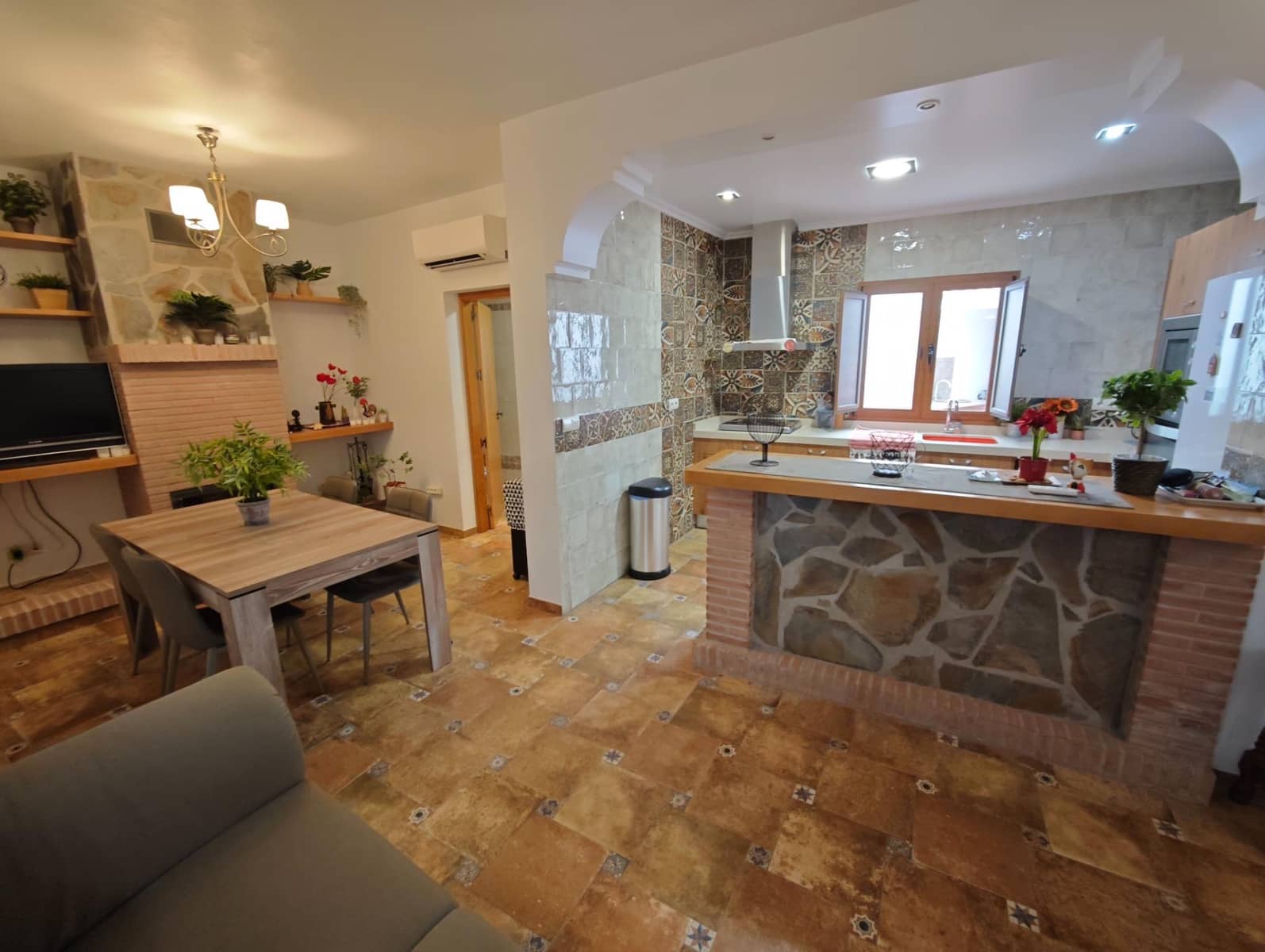 5 chambre Villa/Maison Mitoyenne à vendre à Guaro - 285 000 € (Ref: 9347651)