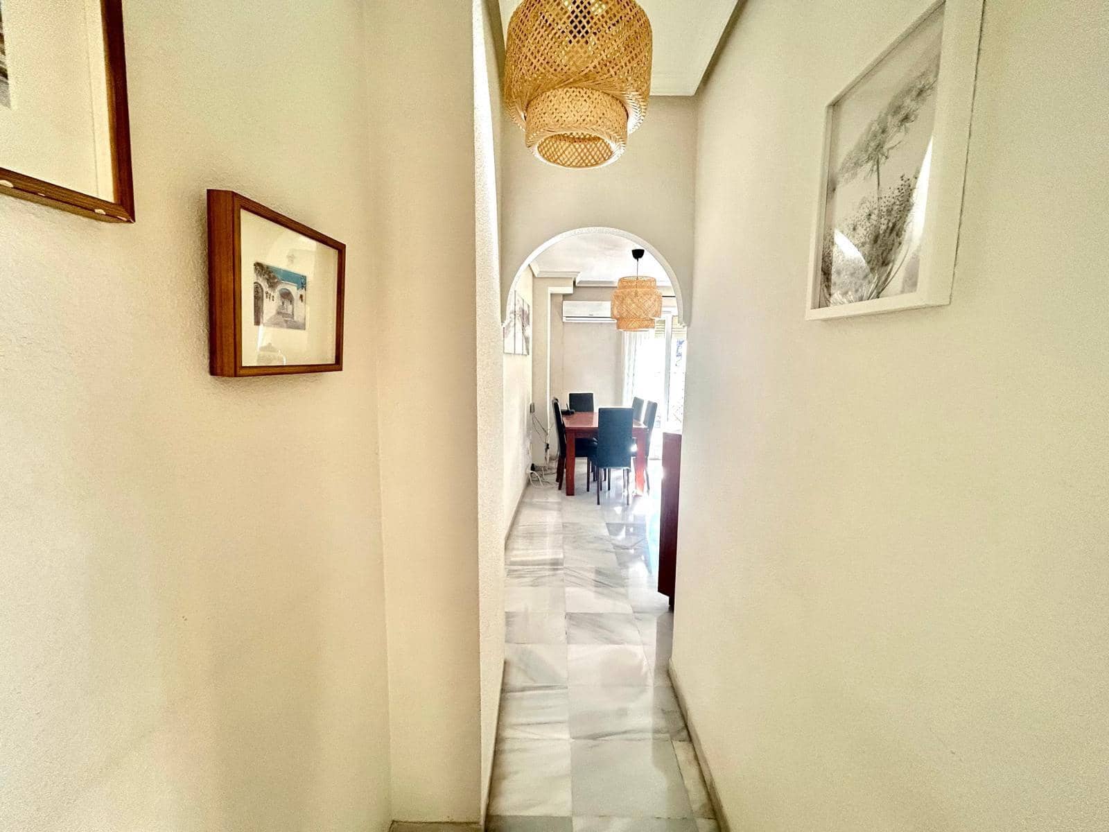 4 soverom Penthouse til leie i Malaga by med garasje - € 1 750 (Ref: 9347653)