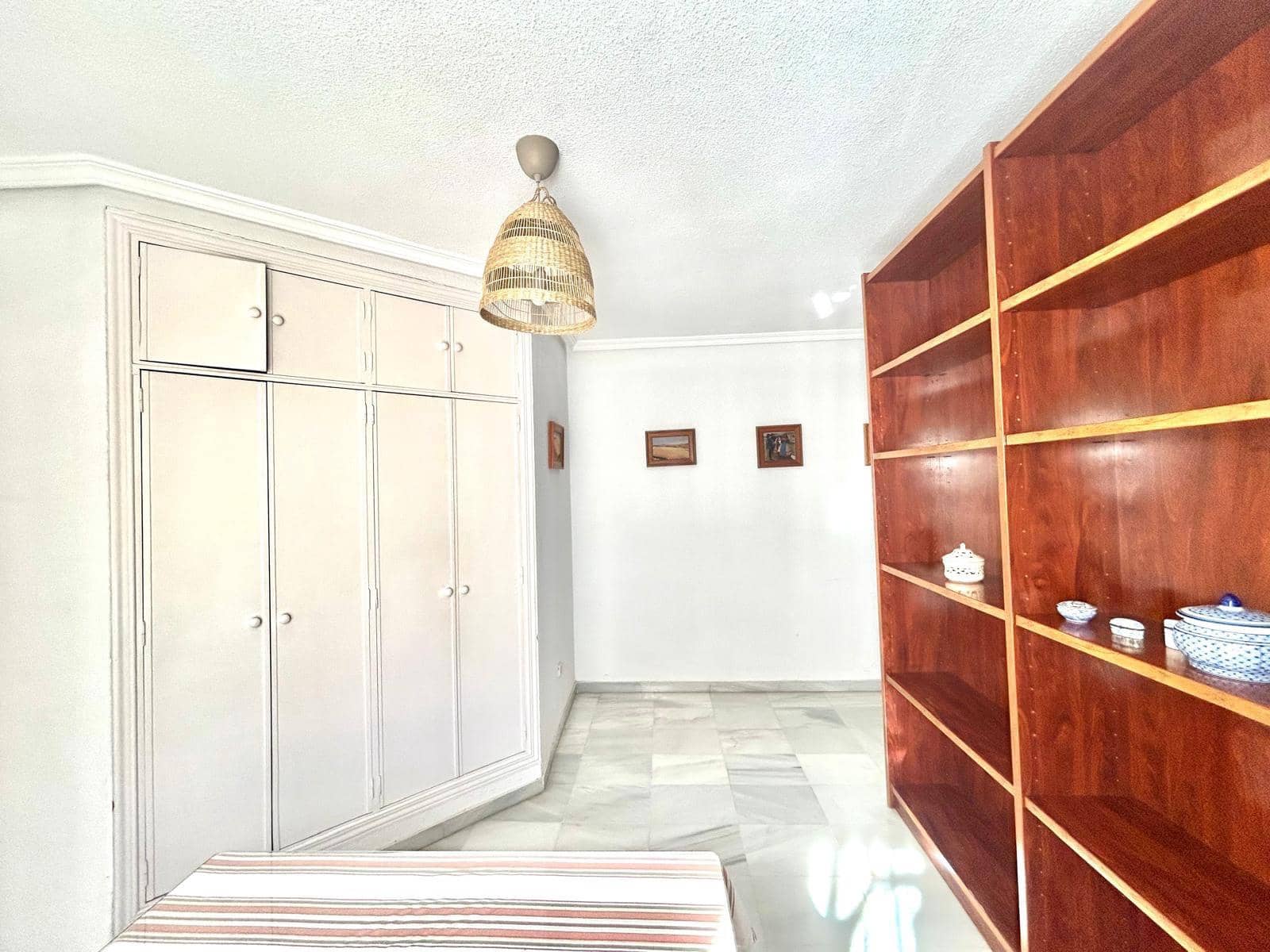 4 soverom Penthouse til leie i Malaga by med garasje - € 1 750 (Ref: 9347653)