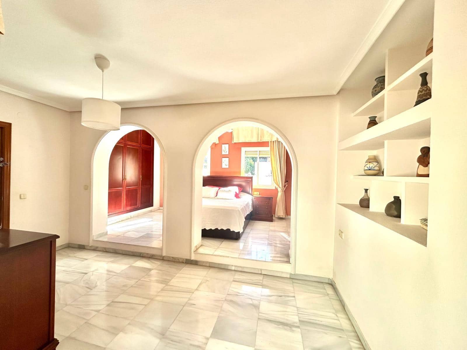 4 sovrum Takvåning att hyra i Malaga stad med garage - 1 750 € (Ref: 9347653)