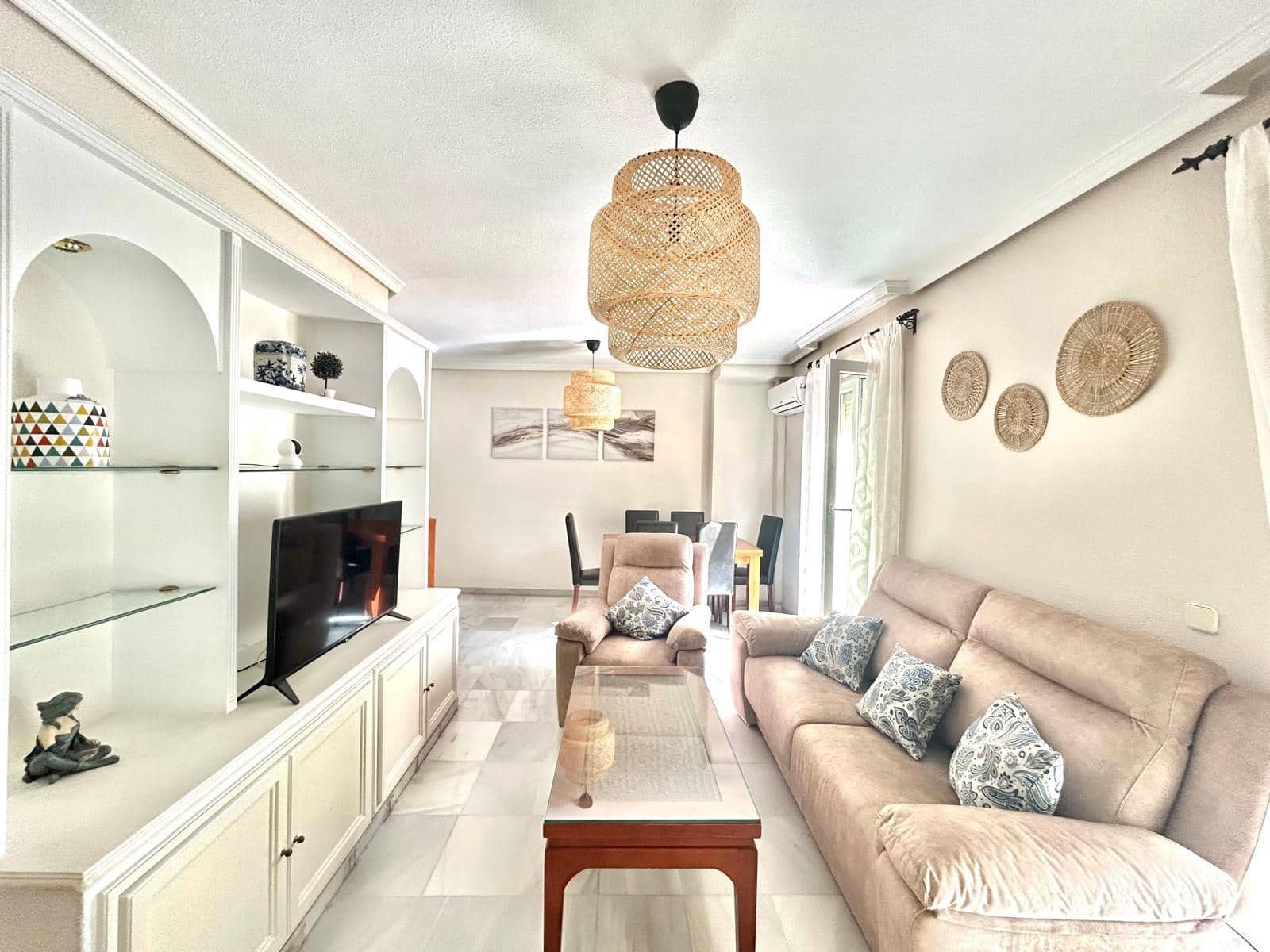 4 sovrum Takvåning att hyra i Malaga stad med garage - 1 750 € (Ref: 9347653)