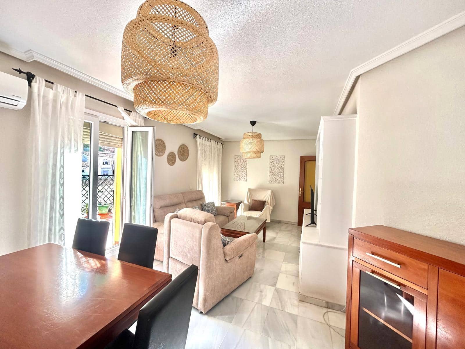 4 sovrum Takvåning att hyra i Malaga stad med garage - 1 750 € (Ref: 9347653)