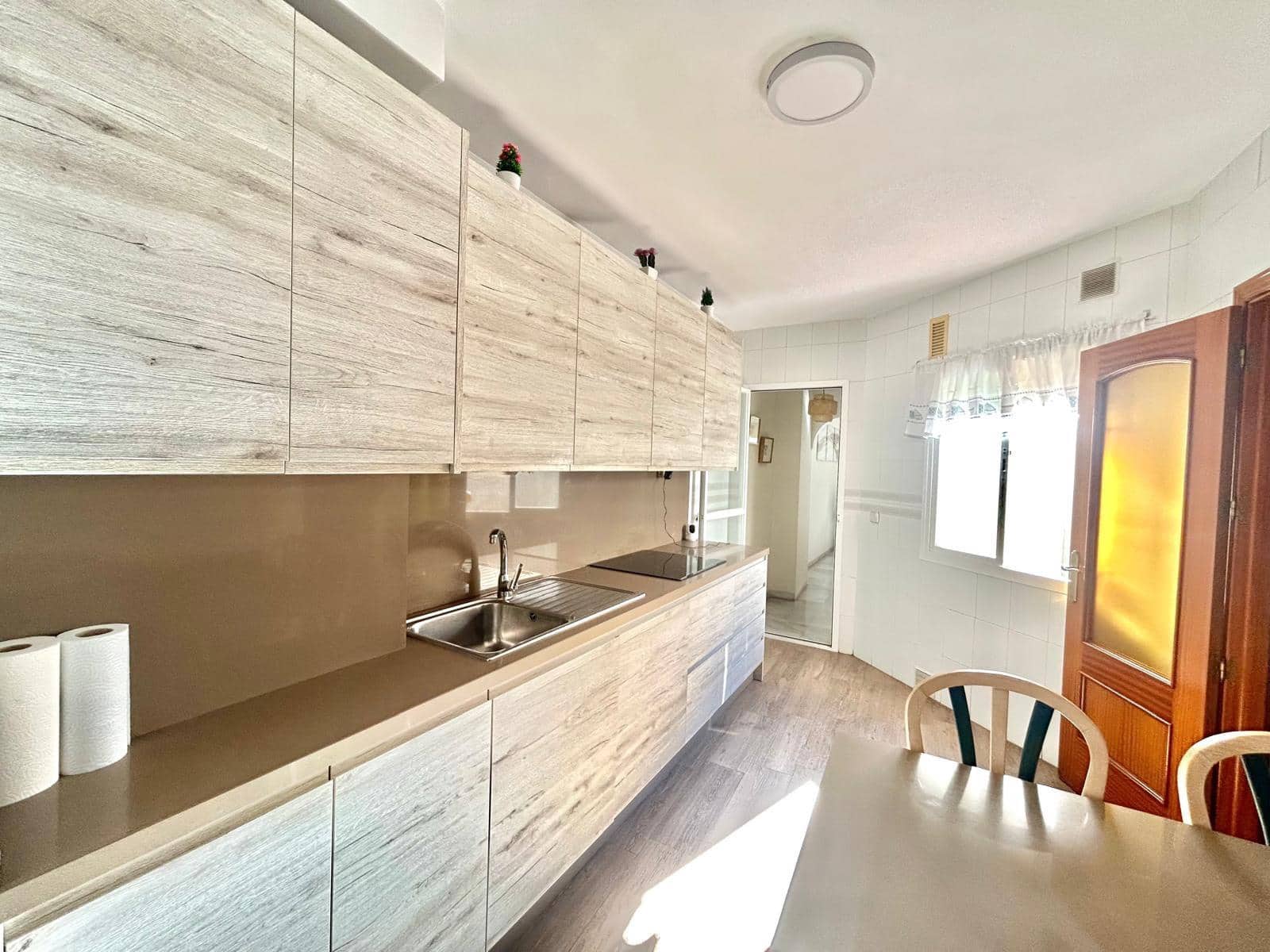 4 sovrum Takvåning att hyra i Malaga stad med garage - 1 750 € (Ref: 9347653)