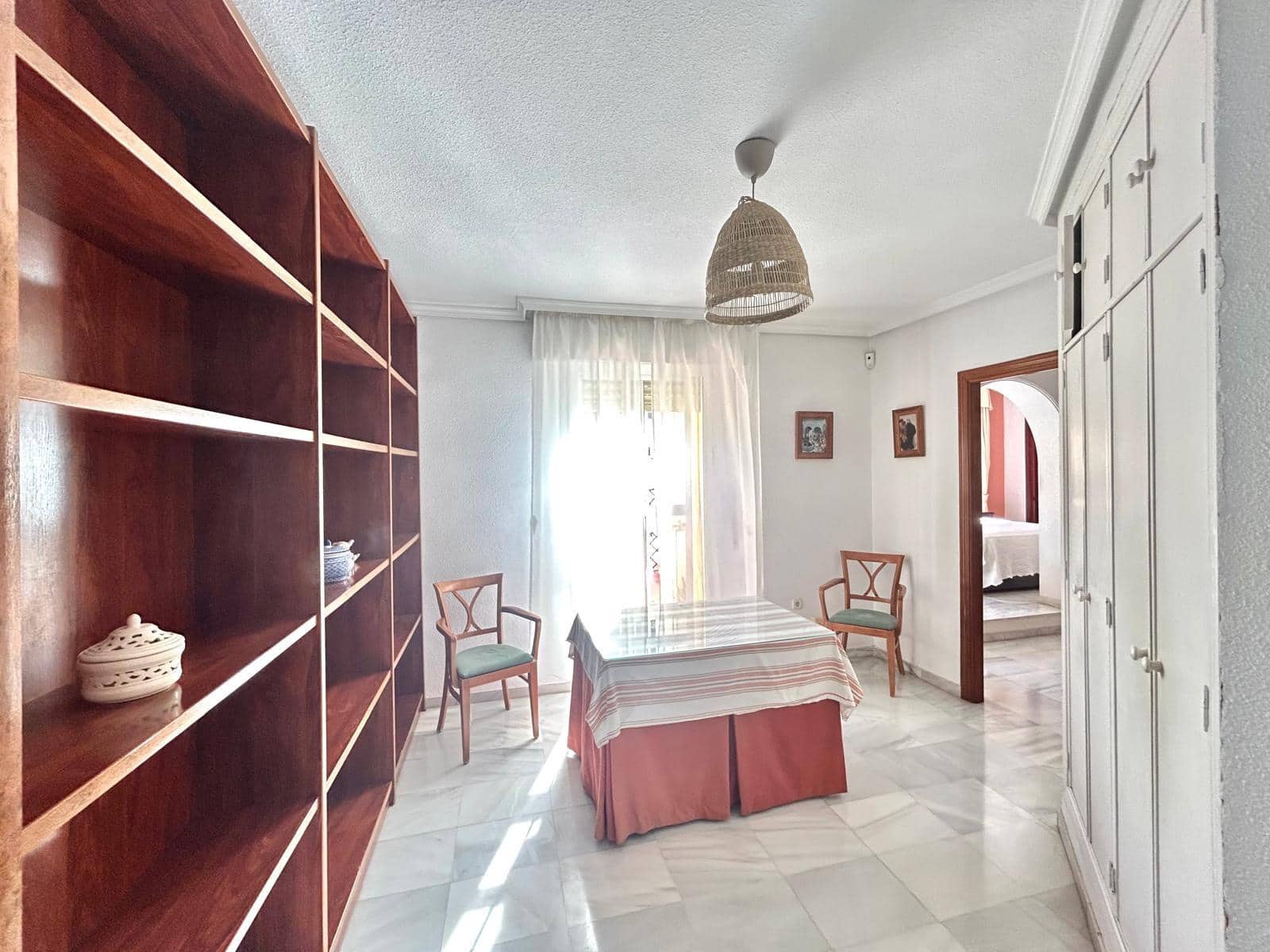 4 sovrum Takvåning att hyra i Malaga stad med garage - 1 750 € (Ref: 9347653)