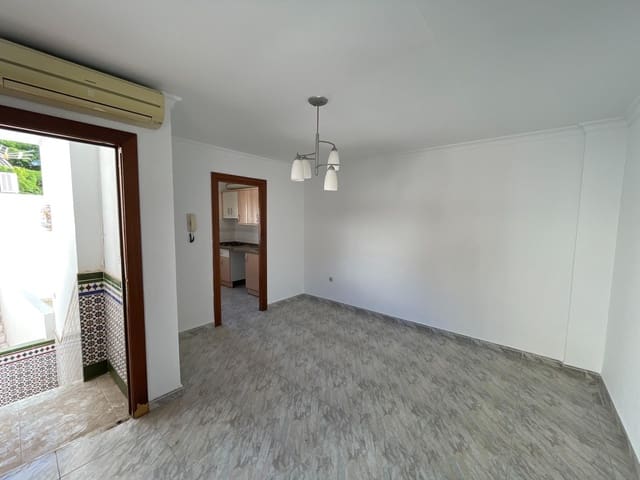 6 soverom Hus til salgs i Arroyo de los Angeles, Málaga by med garasje - € 690 000 (Ref: 9347662)