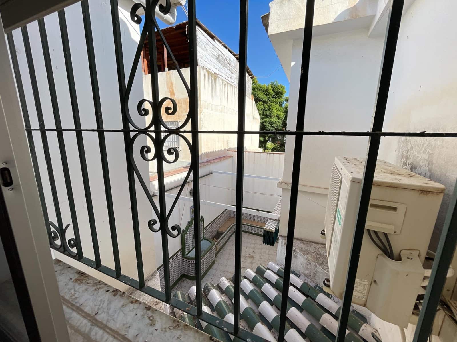 Casa de 6 habitaciones en Málaga ciudad en venta con garaje - 690.000 € (Ref: 9347662)